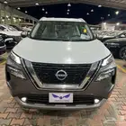 نيسان اكس تريل 7راكب. sv. 2025. متاح كاش وتقسيط