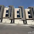 للبيع شقه دور ارضي تمليك تشطيبات فاخره ف حي الحسام ب570الف