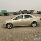 للايجار... تويوتا كورولا 2013 مانيوال نظيفه للايجار الشهري