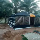 خيمة علا شكل بيت شعر واجها شفاف