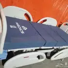 سرير طبي كهربائي