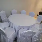 طاولات وكراسي للإجار