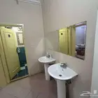 غرف عزاب للايجار بالعزيزيه ب900 شامل مويه وكهرب بدون خروج حج