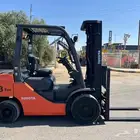 للايجار الرفعات الشوكيه بجميع انوعها