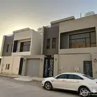 للبيع فلتين شمال الرياض حي العارض كل فله مع شقه المساحة
