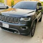 جيب جراند شيروكي اوفر لاند 2017 بحالة ممتازة