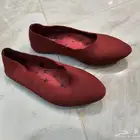حذاء نسائي جديد من سكيتشرز مقاس 41