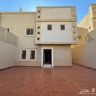 للبيع فيلا دبلكس درج داخلي شرحه حي الدار البيضاء