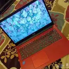 لابتوب م استخدمته اشتريته مستخدم من محل وله شهرين عندي