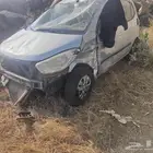 سياره تشليح هونداي اي تن لون فضي مصدومه كل شي يشتغل فيها منت