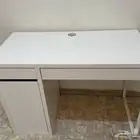 مكتب من ايكيا