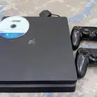 بلايستيشن 4نظيف معه يدين وفيفا 2025