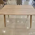 طاولات مستطيلة مطاعم وكافيهات