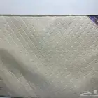 مرتبه مع سرير متين