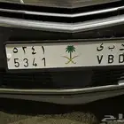 للبيع قاعده لوحه مع الإيطار تركب اغلب السيارات