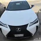 لكزس UX200 2023