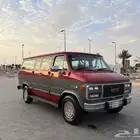 فان سفاري 1992 مخزن