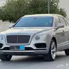 بنتلي بنتياقا 2017 V12 ماشي 67 الف