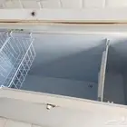 فريزر شبه جديد تبريده كويس كهرباء 110ومعه محول 220 للبيع