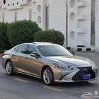 لكزس 2020 ES300h فل كامل
