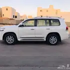 لاندكروزر vxr 2017رقم 1