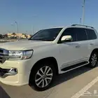 2020 Land Cruiser VX-R1 5.7L