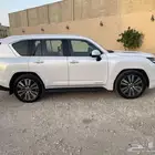 للبيع لكزز موديل 20022سعودي