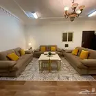 كنب وطاولات للبيع
