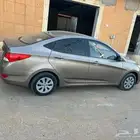 للبيع اكسنت 2013