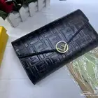 شنط فيندي بسعر مخفض