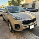 سبورتاج 1600cc بانوراما وكاله بالكامل ممشي قليل 100 الف