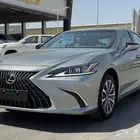 لكزس ES 250. بريمي CA. 2025 بالكاش والاقصاد