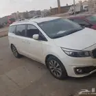 توصيل مشاوير داخل وخارج الرياض والى المطار وتوصيل طلبات