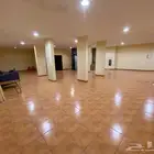 بدروم مستودع و يوجدفيه غرفة مؤثثة