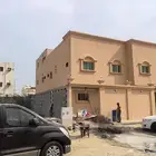 للبيع دور وي 3 شقق في الضاحيه الحي الثالث المساحه 500 متر