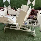 سرير طبي كهربائي