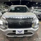 ميتسوبيشي اوتلاندر بريميوم 2025