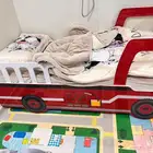 سرير اطفال نظيف