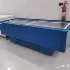 ثلاجة عرض للبيع
