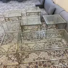 طاولات زجاج مستخده نظيفه
