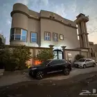 للبيع فيلادور ونص وثلاث شقق في الأحساء منسوب التعليم الثاني