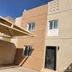 دبلوكس جديد و نظيف للايجار