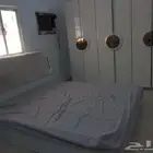 سرير دولاب بحاله جيده. السرير مفكوك الدولاب الابوب مفتحه