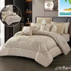 مفرش كوين 8 قطعه   جاكار ملكي فخم وراقي  .