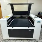 ماكينة قص ليزر CO2