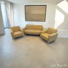 مكتبى كنب جلد فخم متوفر جديد التصميم سعر الجمله