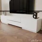 طاولات تلفزيون رفوف جدارية