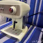 مكينة قهوة مع كامل العدة