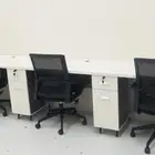 طاولة مكتب   مكاتب مشتركة