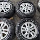 Original Jeep rims size 17 in its idea very clean